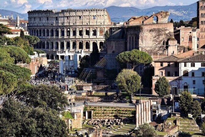 Transfer Rome to Airports - The Drive: Air-Conditioned Comfort, Water, and Smoother Than Taxis