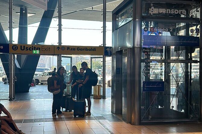 Transfers Airport, port, train, hotel in Naples - Naples Traffic Is the Real Tour Guide