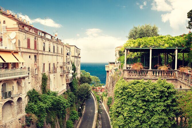 Transfers from Naples to Sorrento Positano Amalfi Ravello Maiori - Small Downsides to Plan Around