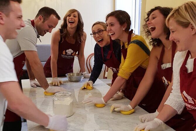 Trastevere Food Tour with Pasta-Making Class - From cobblestones to the cooking school for pasta-making