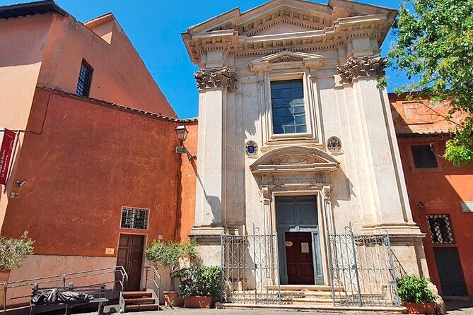 Trastevere Quarter and Tiberine Island Private Tour with Gelato - Meeting in Piazza San Bartolomeo All’Isola and Crossing Toward the Tiber