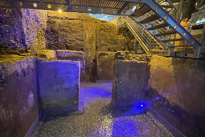Trevi Fountain Underground Aqueduct and Spanish Steps Tour - Key things to know before you go