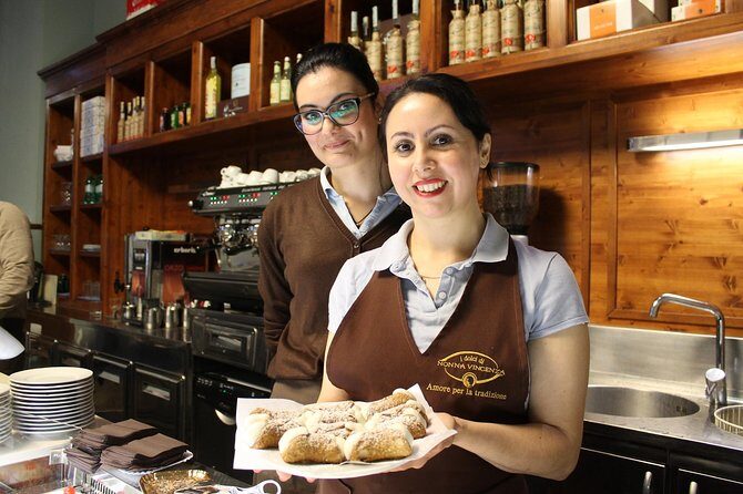 Twilight Local Food, History and Hidden Places - Campo de’ Fiori: the family grocery stop and the pizza era (1880)