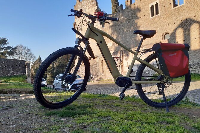 Unique E-Bike Experience in the Appian Way and the Catacombs - Porta San Sebastiano: a well-preserved gate in the Aurelian Walls