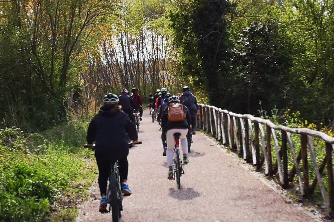 Unique EnoBike experience with tasting in 2 excellent wineries - Rocca Ripesena: the quick Land of Roses terrace break