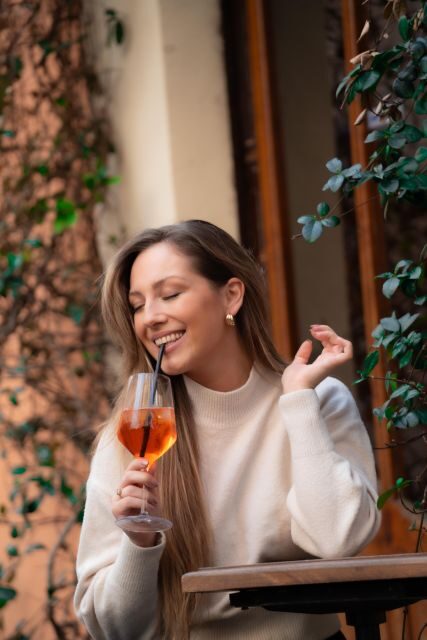Unique Photoshoot in Rome - The photographer factor: what “posing help” really means