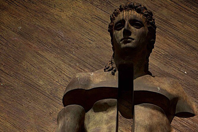 Unique Rome, Churches, Angels and Art Photo Tour and Workshop - St. Peter’s Basilica: square views, Swiss guards, and big interior art