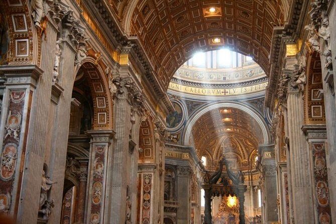 Unveil Vatican Secrets: Museums, Sistine Chapel & Basilica Tour - Stop 1: Cortile del Belvedere—A First Glance at Vatican Scale
