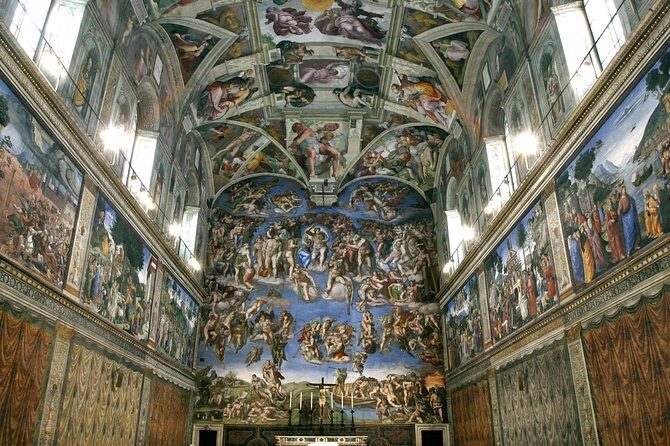 Vatican and Sistine Chapel Afternoon tour - Small group + headsets: your secret weapon in crowded rooms