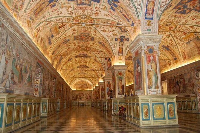Vatican by Night: Vatican Museums and Sistine Chapel Guided Tour - Guide Impact: Stories Bring the Rooms to Life