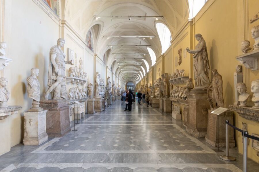 Vatican City: Papal Audience, Sistine Chapel, & Vatican Tour - Sistine Chapel: a short visit with big expectations