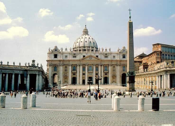Vatican City: St Peters Basilica and Papal Tombs Guided Tour - Entering St. Peter’s Basilica Like a Pro