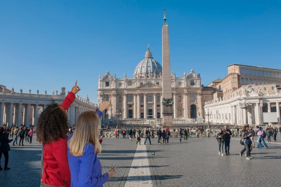 Vatican City: St. Peter's Basilica Reserved Entry Ticket - Inside the basilica: Pietà, Baldachin, mosaics, and the tomb under your feet