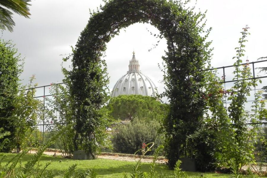 Vatican: Gardens, Museums and Sistine Chapel Guided Tour - Meeting Point and Ticket Check-In: Arrive Early or Lose Time