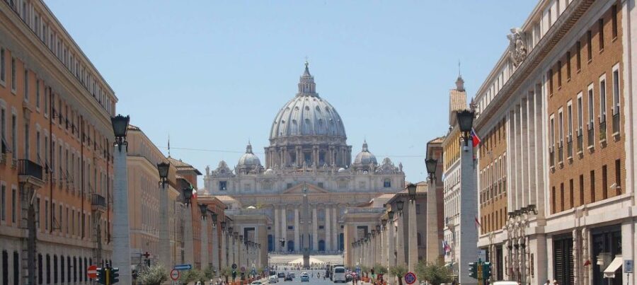 Vatican Museum and Sistine Chapel Tour - Sistine Chapel: Ceiling-First, No-Drama Time