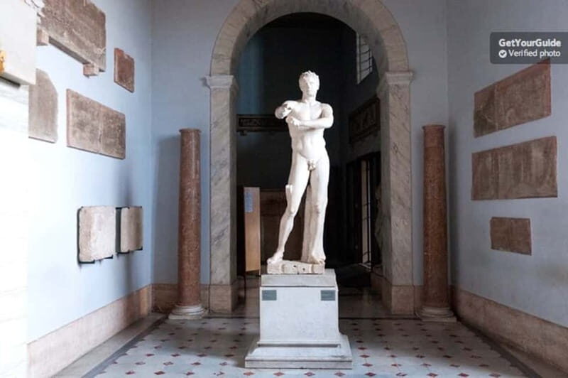Vatican Museum & Sistine Chapel Guided Tour - Hotel Pickup - Pace, group flow, and why your outfit really matters