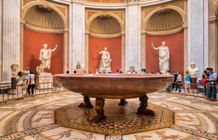 Vatican Museum & Sistine Chapel Guided Tour skip the line - Gallery of Maps: Where Renaissance Science Meets Art