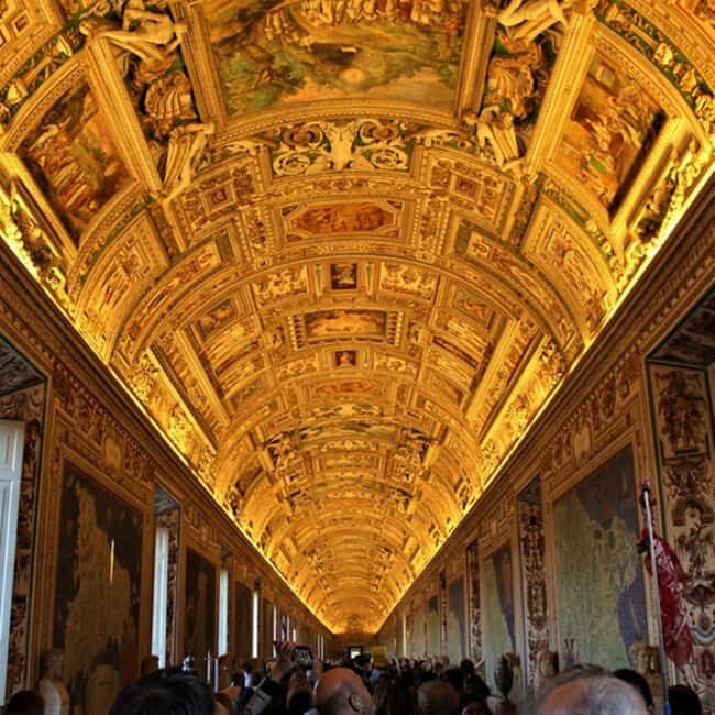 Vatican Museum & Sistine Chapel Guided Tour skip the line - Raphael Rooms: Learning How to Read Renaissance Paintings