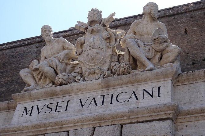 Vatican Museums guided tour 2 or 3 hours - Courtyard of the Pine Cone and Belvedere: More Than a Pretty Start