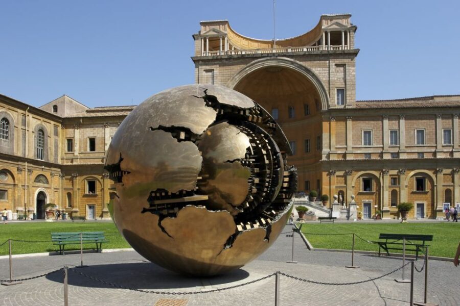 Vatican Museums: Private Tour with Sistine and St. Peter's - Key things that make this private Vatican tour work