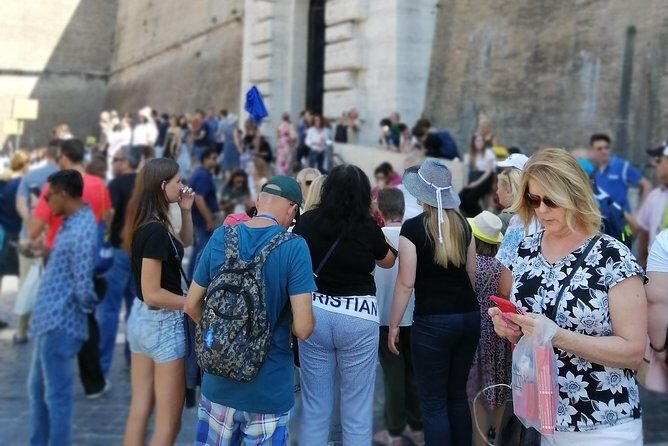 Vatican Museums, Sistine Chapel & Basilica Tour Without Line - Courtyard of the Pinecone: A Quiet Pause That Feels Like a Secret