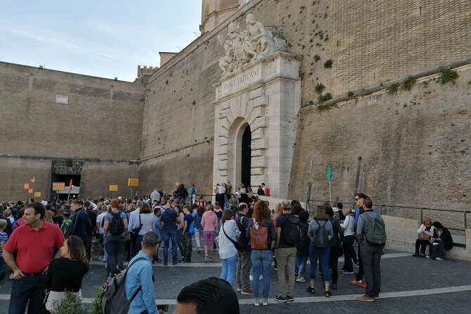 Vatican museum's & Sistine Chapel Reserved Entrance - Timing hiccups: what can go wrong and how you prevent it