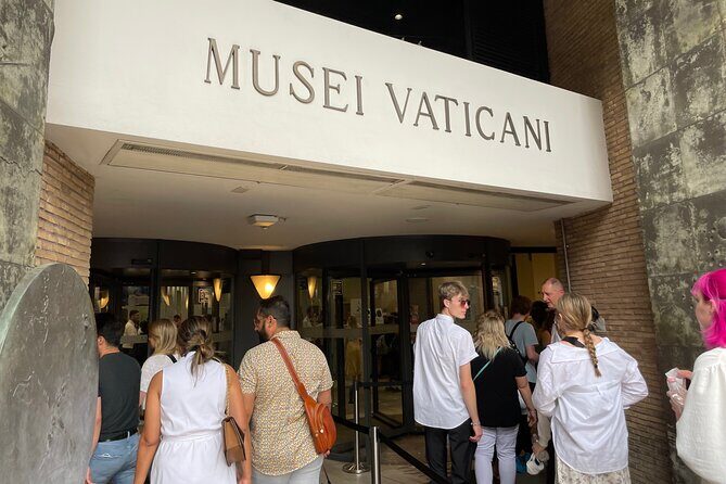 Vatican Museums, Sistine Chapel & St. Peter's Square Guided Tour - How this tour keeps the Vatican sane (and worth your time)