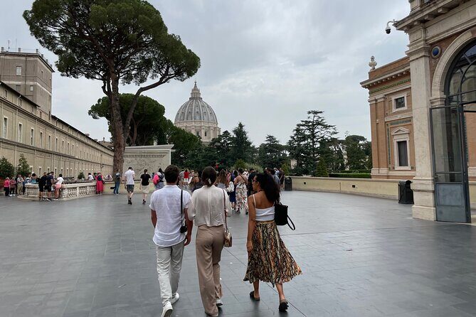 Vatican Museums, Sistine Chapel & St. Peter's Square Guided Tour - Timing, pacing, and group size: how the day will feel