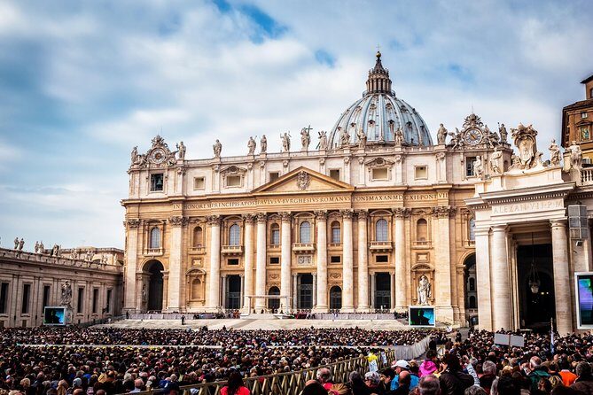 Vatican Papal Audience and Sistine Chapel Skip the Line Tour - St. Peter’s Square papal audience: what it feels like and what you should expect