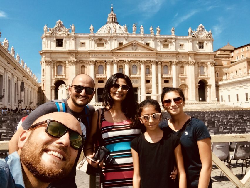Vatican: Private Early Morning, Sistine Chapel Raphael Rooms - The value of skipping the line with a separate entrance
