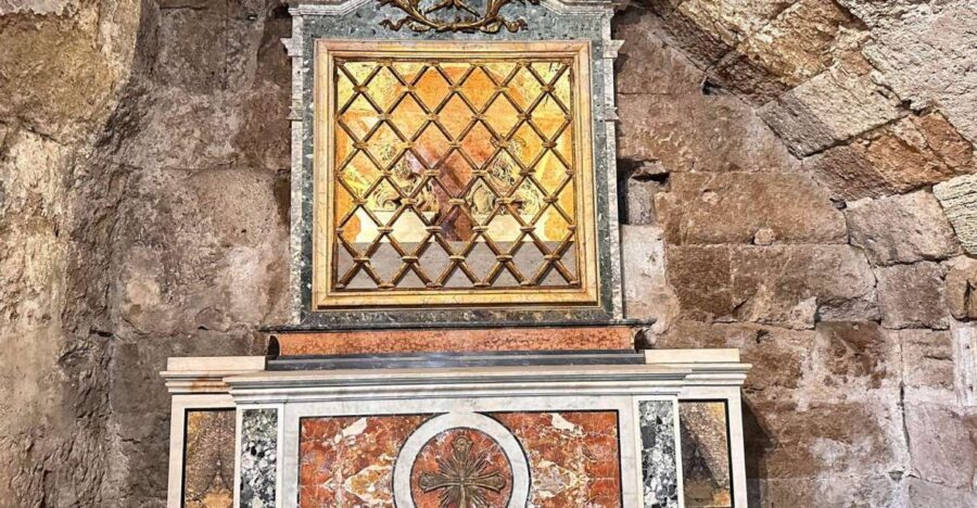 Vatican: Saint Peter's Basilica + Audio Guide - What the audio will point out inside the Basilica