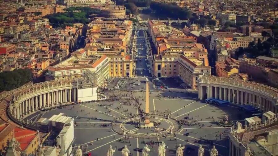 Vatican: St. Peter's Basilica & Vatican Museums Guided Tour - St. Peter’s Basilica: Pietà, Bernini’s Baldacchin, and where your eyes should go