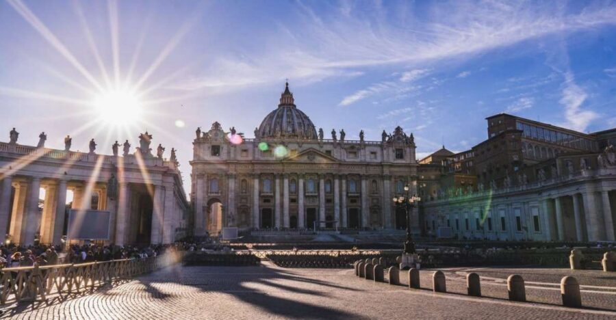 Vatican: St. Peter's Basilica & Vatican Museums Guided Tour - Check-in, security, and the dress code reality