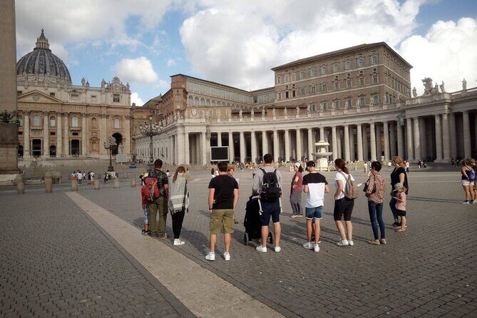Vatican Tour Skip the Line Service Semi Private Group - The semi-private group size (max 20) and what it changes for you