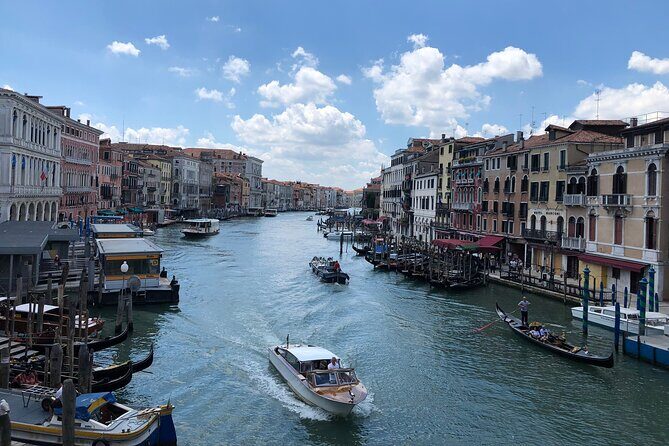 Venice from Rome: Private Day Trip by train with Islands Tour - The guided walking tour: how you get bearings fast