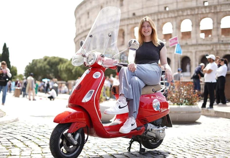 Vespa city tour in Rome with two different routes - Colosseum and Circus Maximus: Orientation Without the Fuss