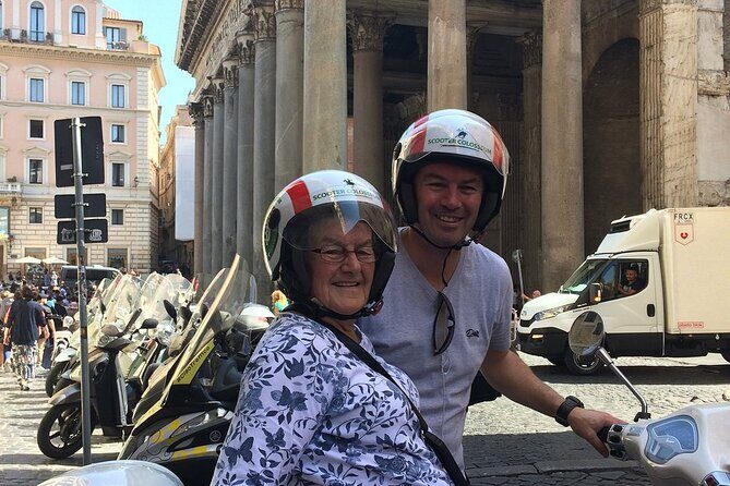 Vespa Primavera 125 cc Rental at Rome 24 ore - Price and Value: Is $76.22 a Good Deal?