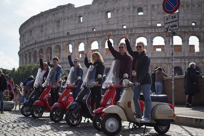 Vespa Scooter Tour in Rome with RomeIsMyLove Pro Photo Team - Colosseum photo stop without the commitment