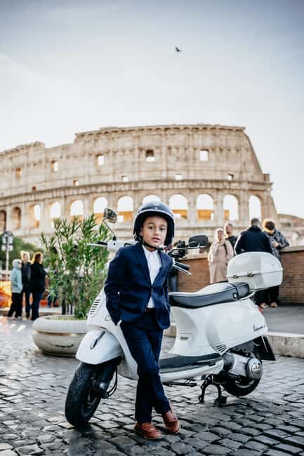 Vespa Scooter Tour "Rome as a Local" - Riding along the Tiber: getting iconic streets without the slog