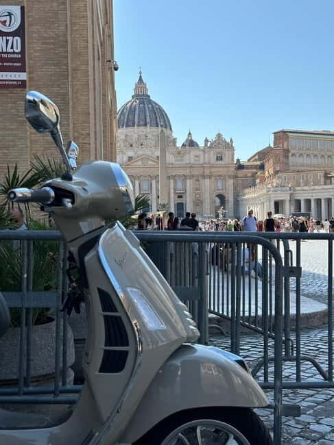 Vespa Sidecar Tour: Express Highlights of Rome - Piazza Venezia and the Altar of the Fatherland Pass-By (10 Minutes)
