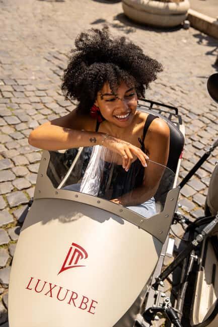 Vespa Sidecar Tour: Highlights of Rome - Trevi Fountain and the Pantheon Stop-Ins: Classic Stops, Short and Useful