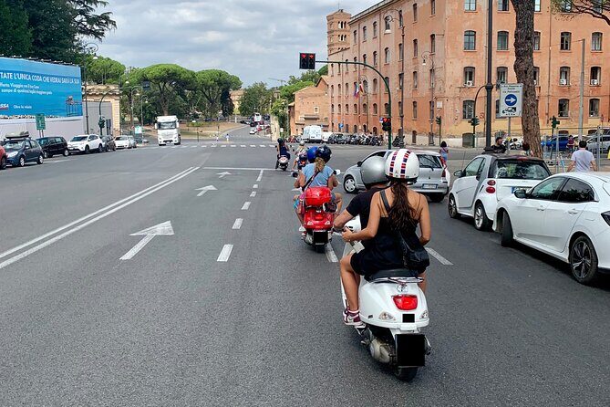 Vespa Tour in Rome Driven by Us with Optional Pick Up - Key things I’d plan around