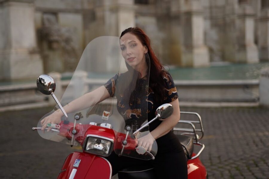Vespa Tour with Professional Photographer - Janiculum Hill and Belvedere del Gianicolo (15 Minutes)