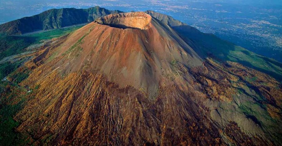 Vesuvio: 3h trekking tour with volcanological guide - The volcanologist guide: what you’ll actually learn on the path