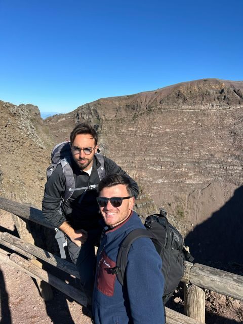 Vesuvio: 3h trekking tour with volcanological guide - The climb to the rim: a light trek with a big payoff