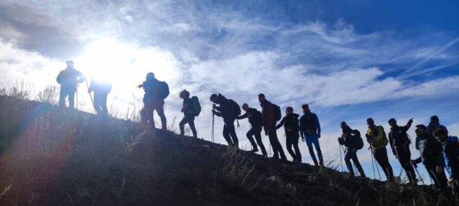 Vesuvio: 3h trekking tour with volcanological guide - At the top: panoramas over Capri, Pompeii, and the Sorrento coast