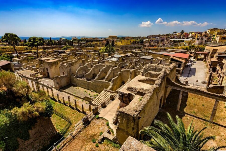 Vesuvius - Herculaneum - Pompeii Excavations Tour - Should you book this tour or plan it yourself?