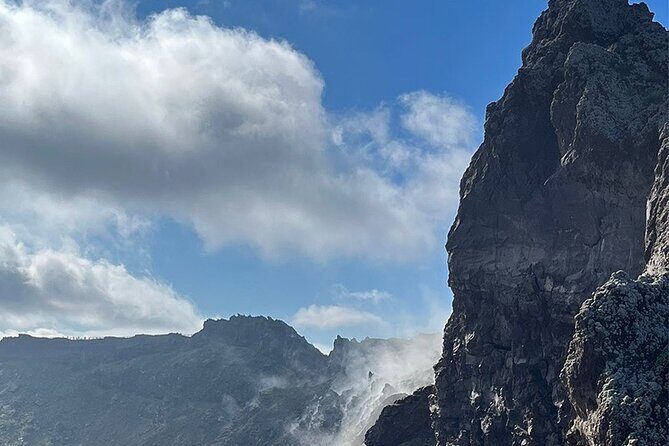 Vesuvius, V.I.P. the only Tour with Volcanological Guide - What you’ll learn about eruptions, fumaroles, and 79 AD