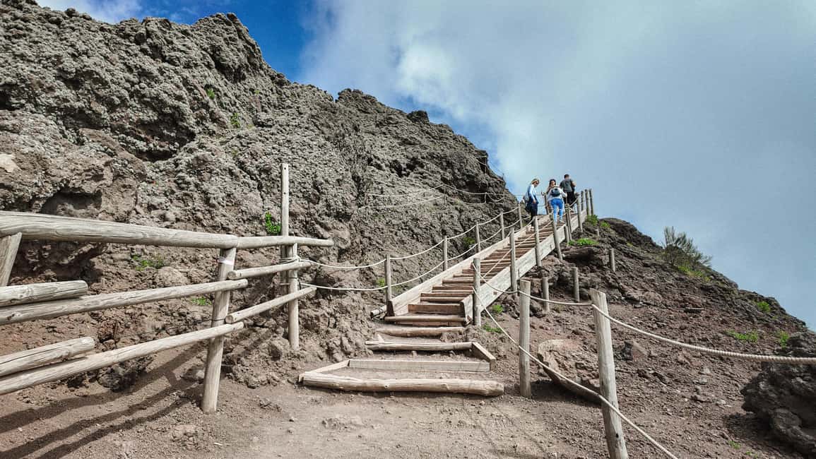Vesuvius Volcano Experience: from Naples, Pompeii and Rome - What You’ll See From the Top (Gulf of Naples to Pompeii)
