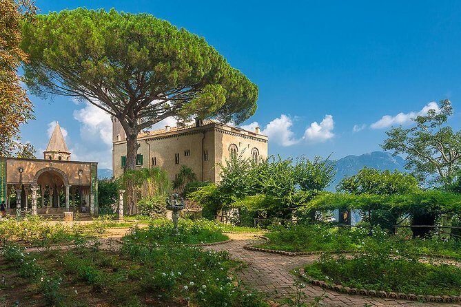 Villa Cimbrone in Ravello and Amalfi Coast - Amalfi’s Cathedral and the town square you can’t miss